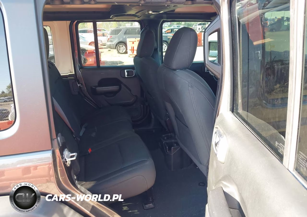 2019 Jeep Wrangler Unlimited Sport S 4X4 VIN:1C4HJXDGXKW666878 - 8