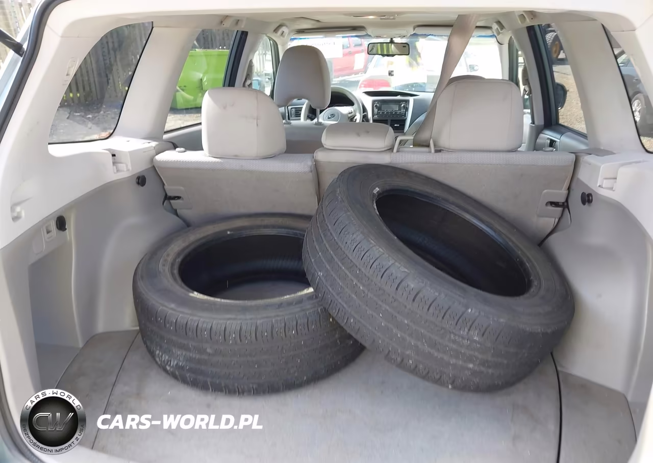 2011 Subaru Forester 2.5X Premium VIN:JF2SHADC6BH750164 - 12