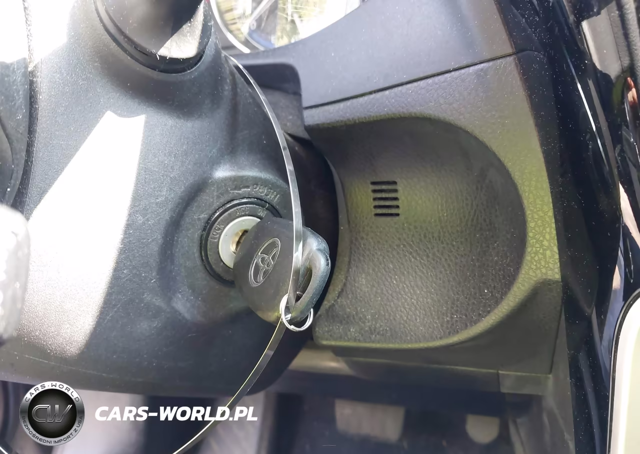 2017 Toyota Corolla Le VIN:5YFBURHE0HP713340 - 11
