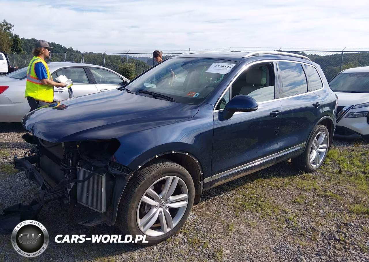 2014 Volkswagen Touareg Tdi Executive VIN:WVGEP9BP4ED011465 - 2