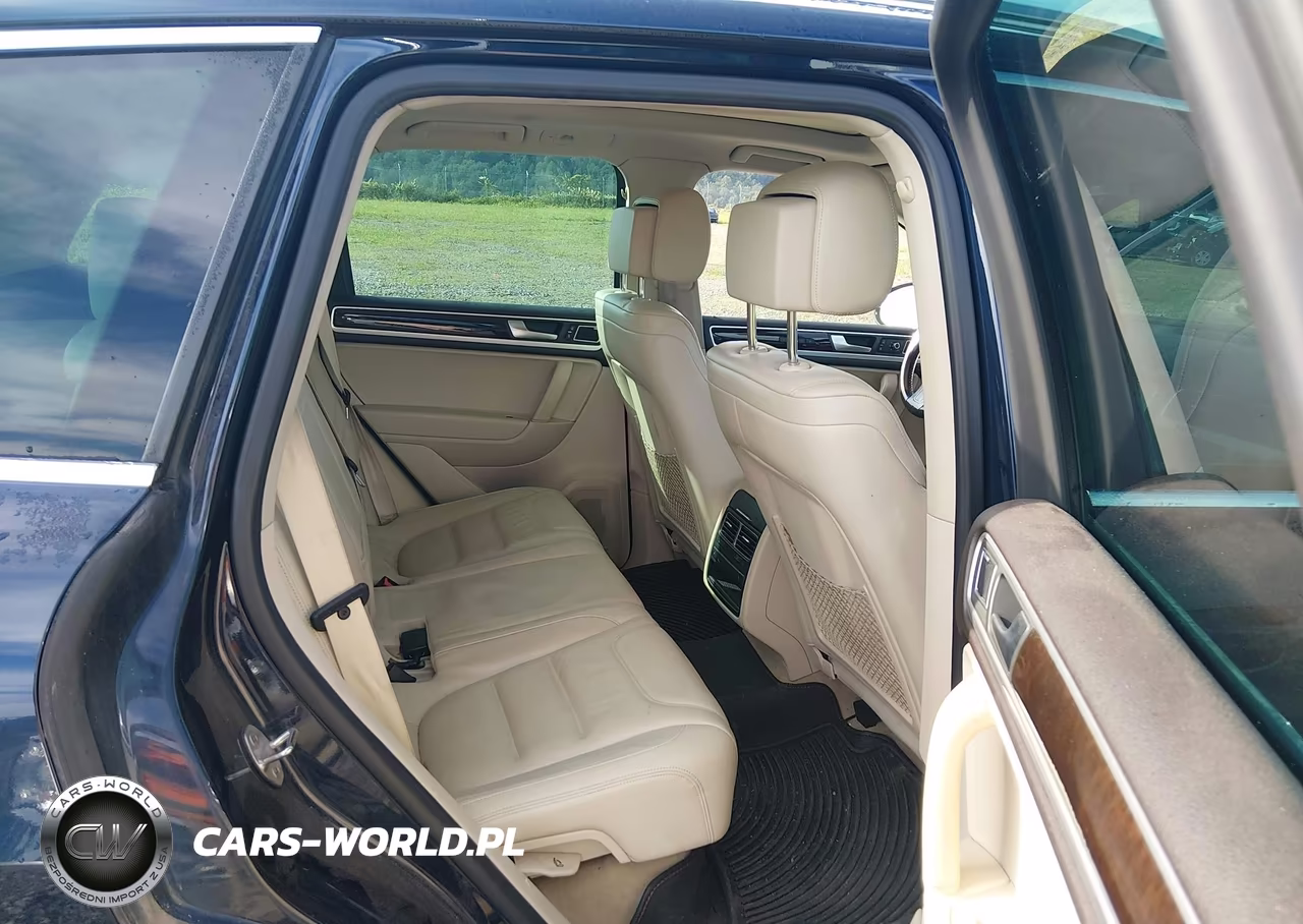 2014 Volkswagen Touareg Tdi Executive VIN:WVGEP9BP4ED011465 - 8