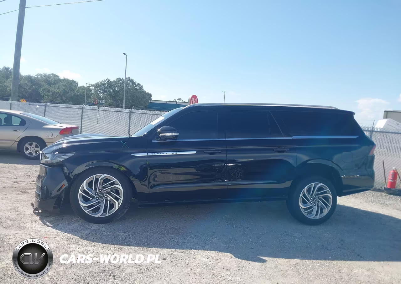 2026 Lincoln Navigator Reserve L VIN:5LMJJ3LG3TEL04547 - 14