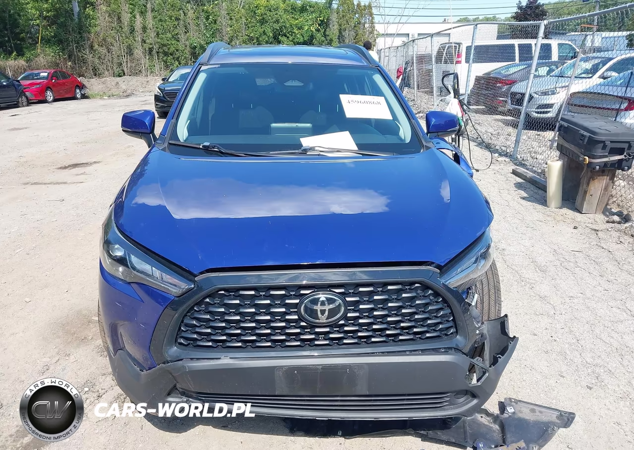 2024 Toyota Corolla Cross Le VIN:7MUBAABG9RV111300 - 12