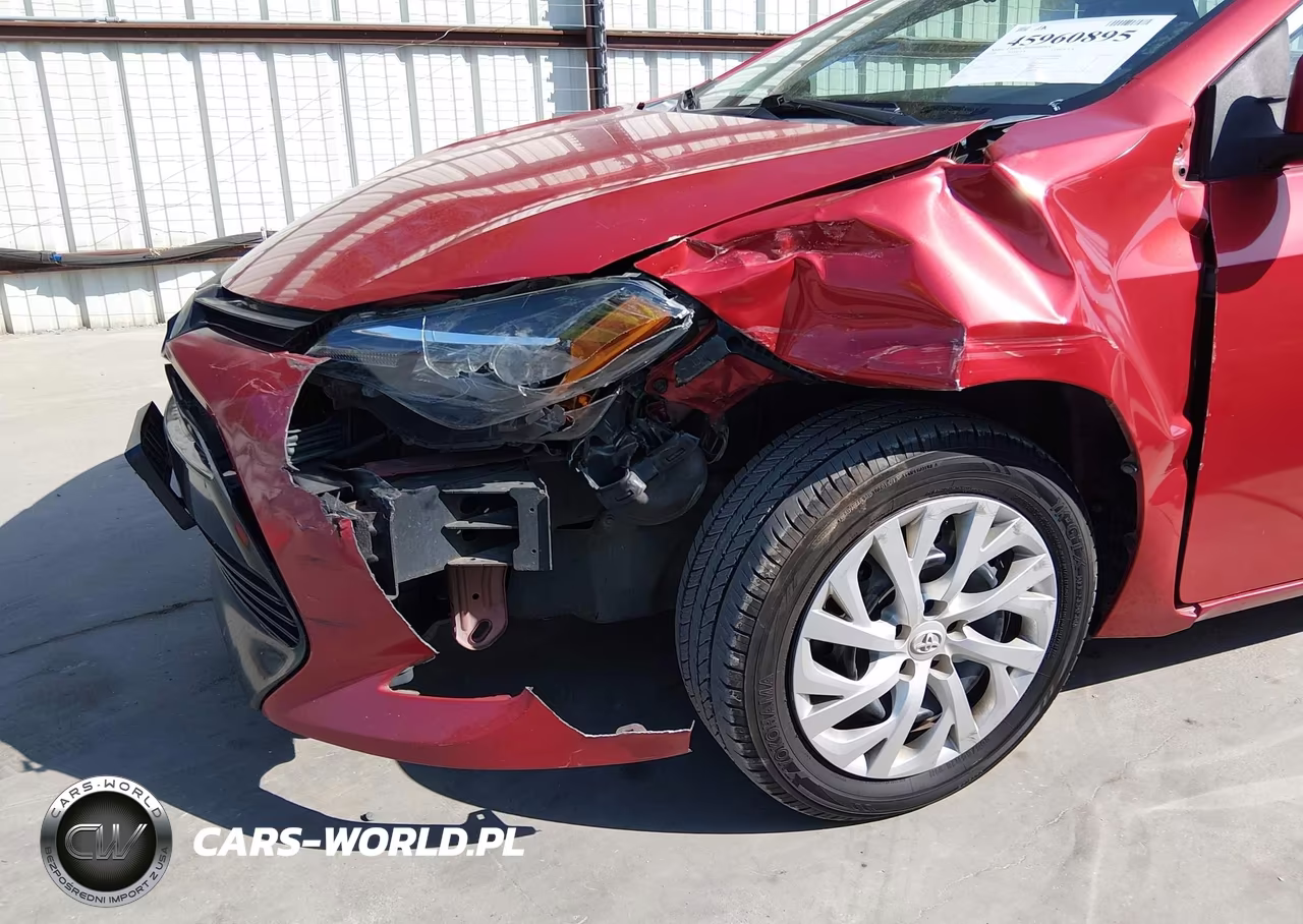 2019 Toyota Corolla Le VIN:5YFBURHE6KP874153 - 17