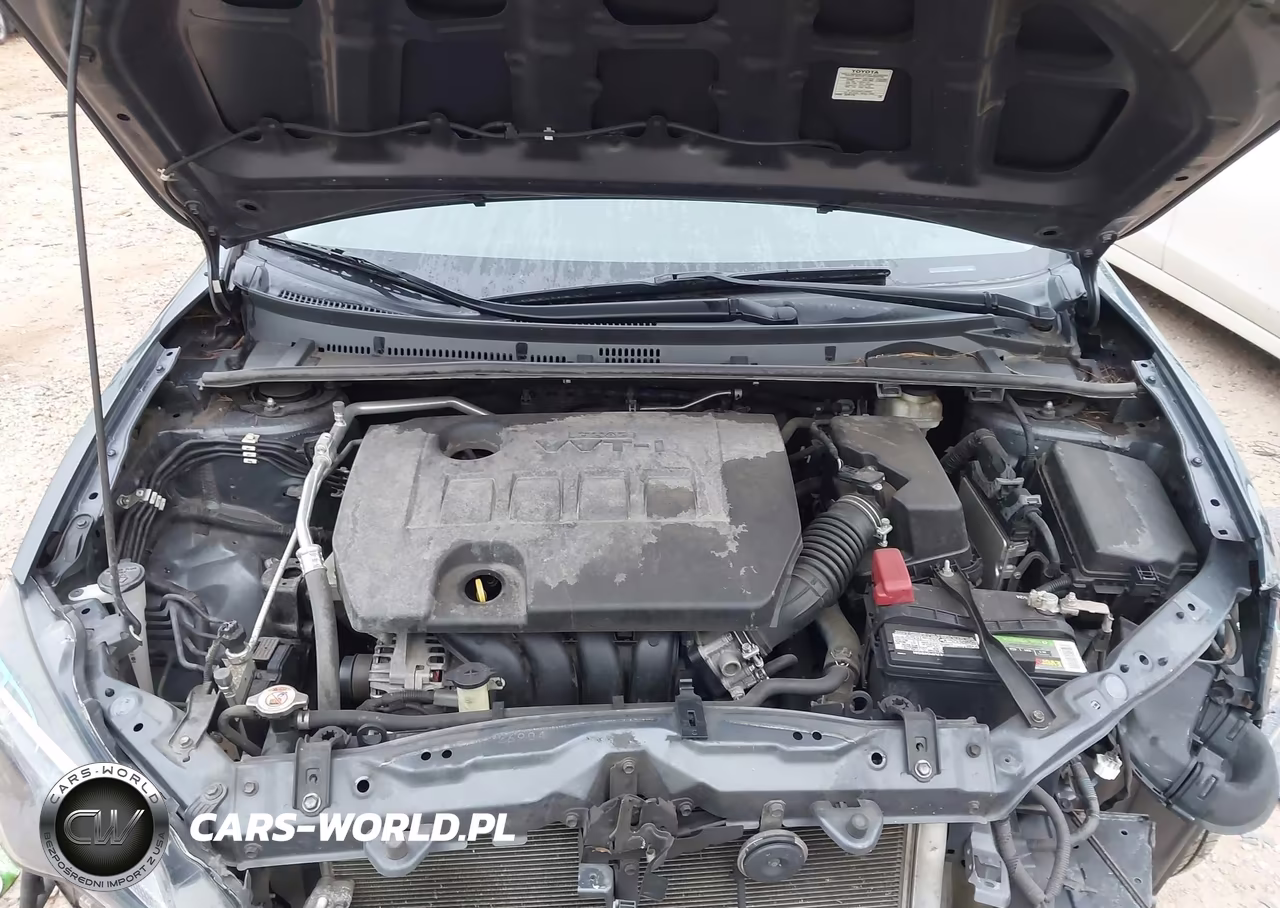 2018 Toyota Corolla L VIN:5YFBURHE3JP852271 - 10