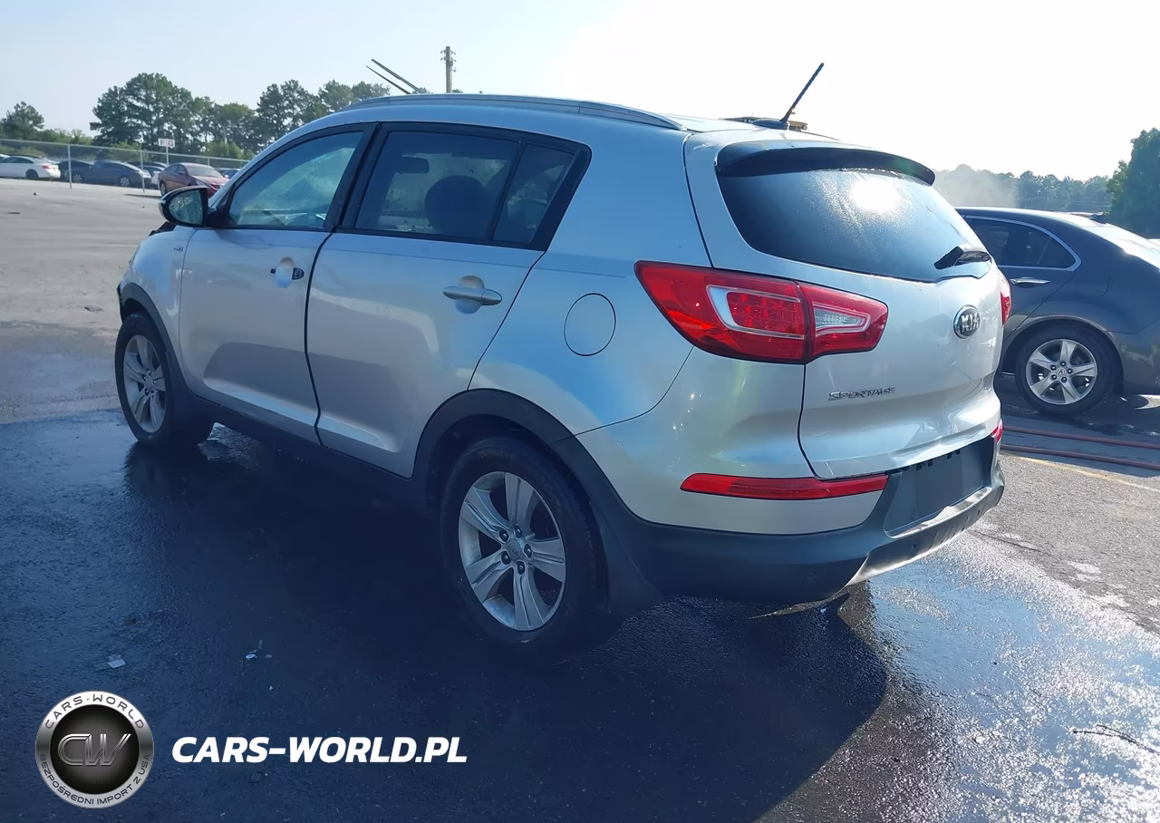 2013 Kia Sportage Lx VIN:KNDPBCA24D7356927 - 3