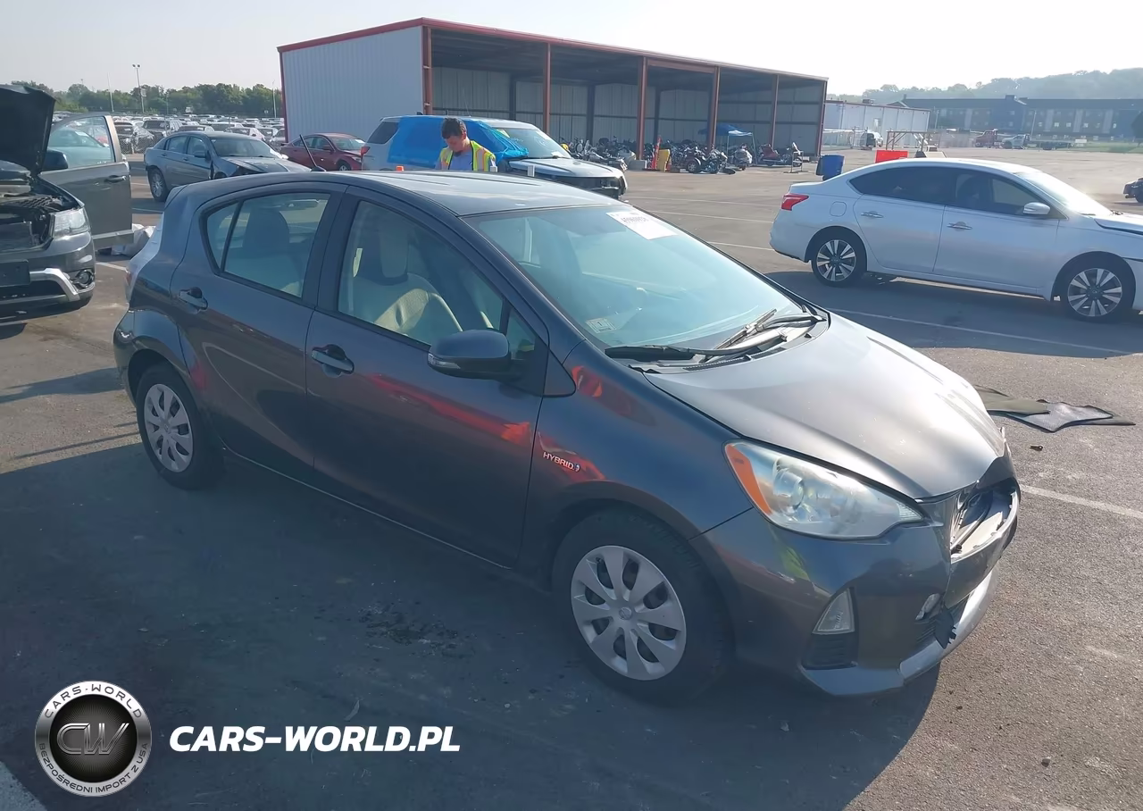 2013 Toyota Prius C One