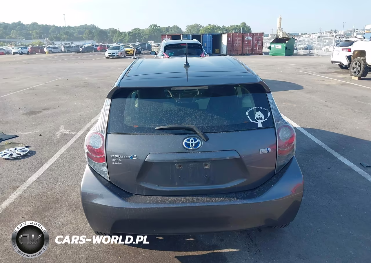 2013 Toyota Prius C One VIN:JTDKDTB30D1553883 - 17
