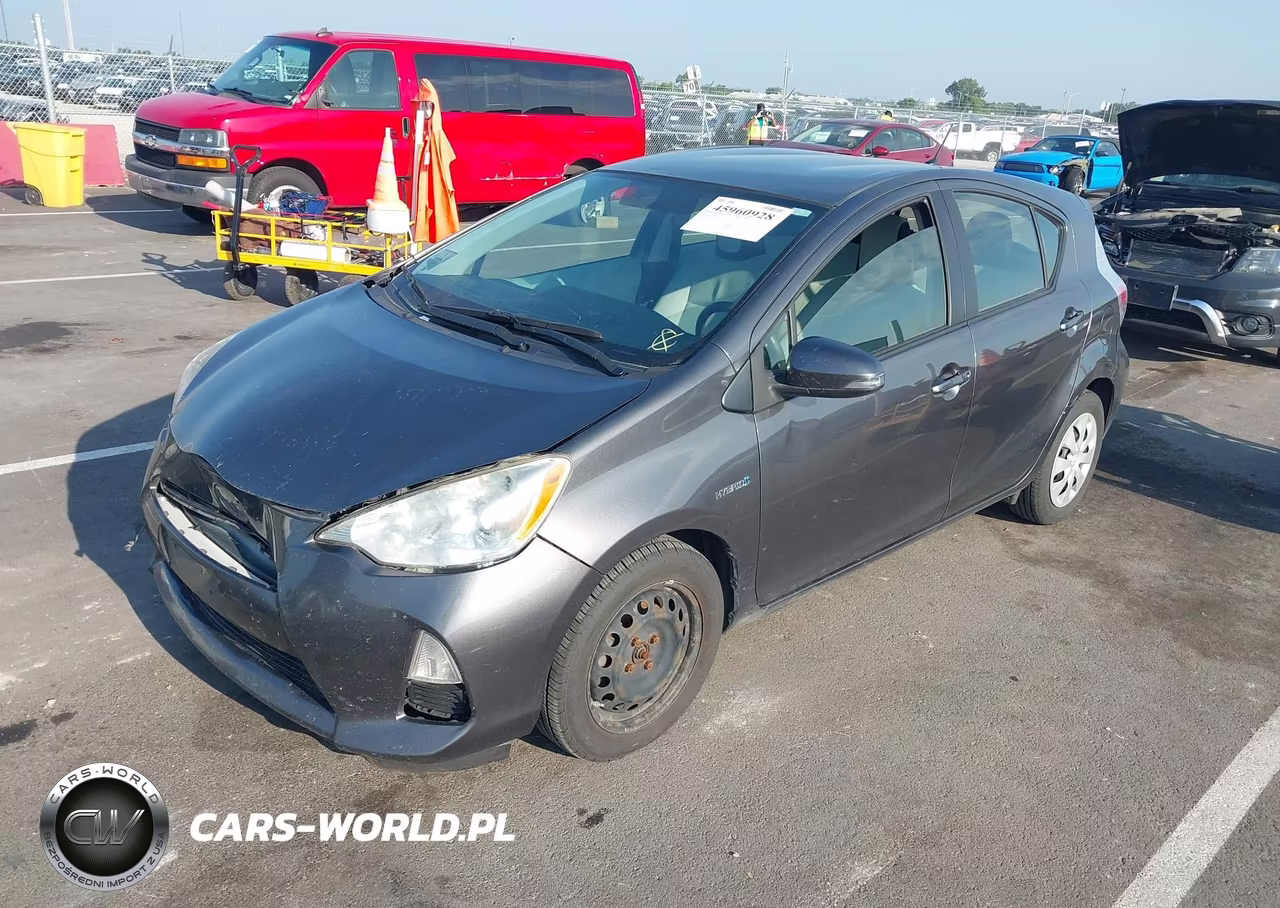 2013 Toyota Prius C One VIN:JTDKDTB30D1553883 - 2