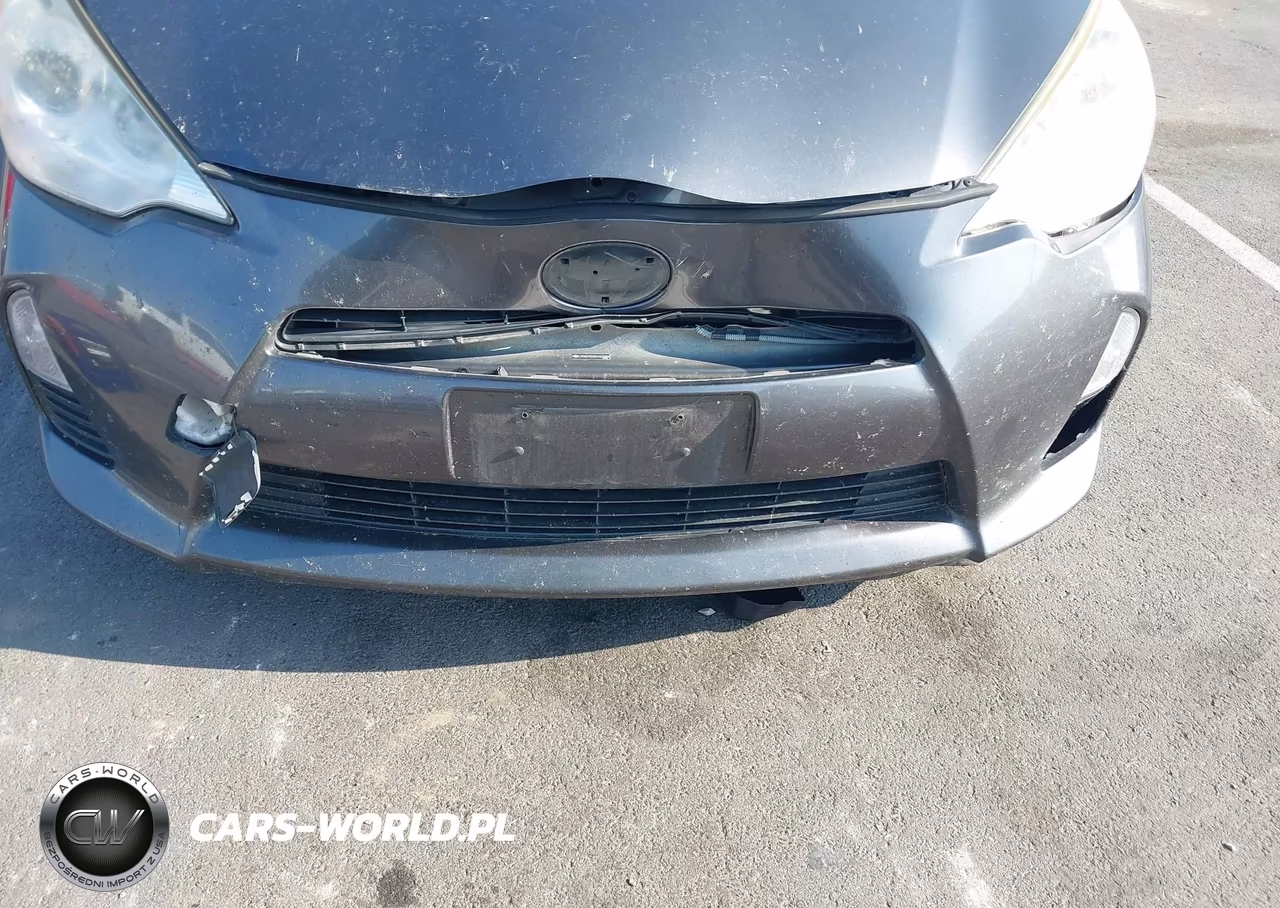 2013 Toyota Prius C One VIN:JTDKDTB30D1553883 - 6