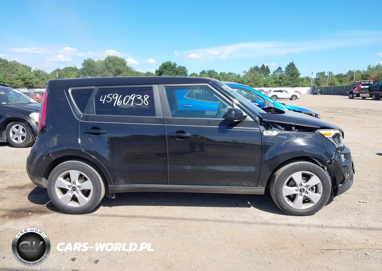 2018 Kia Soul VIN:KNDJN2A23J7903785 - 13