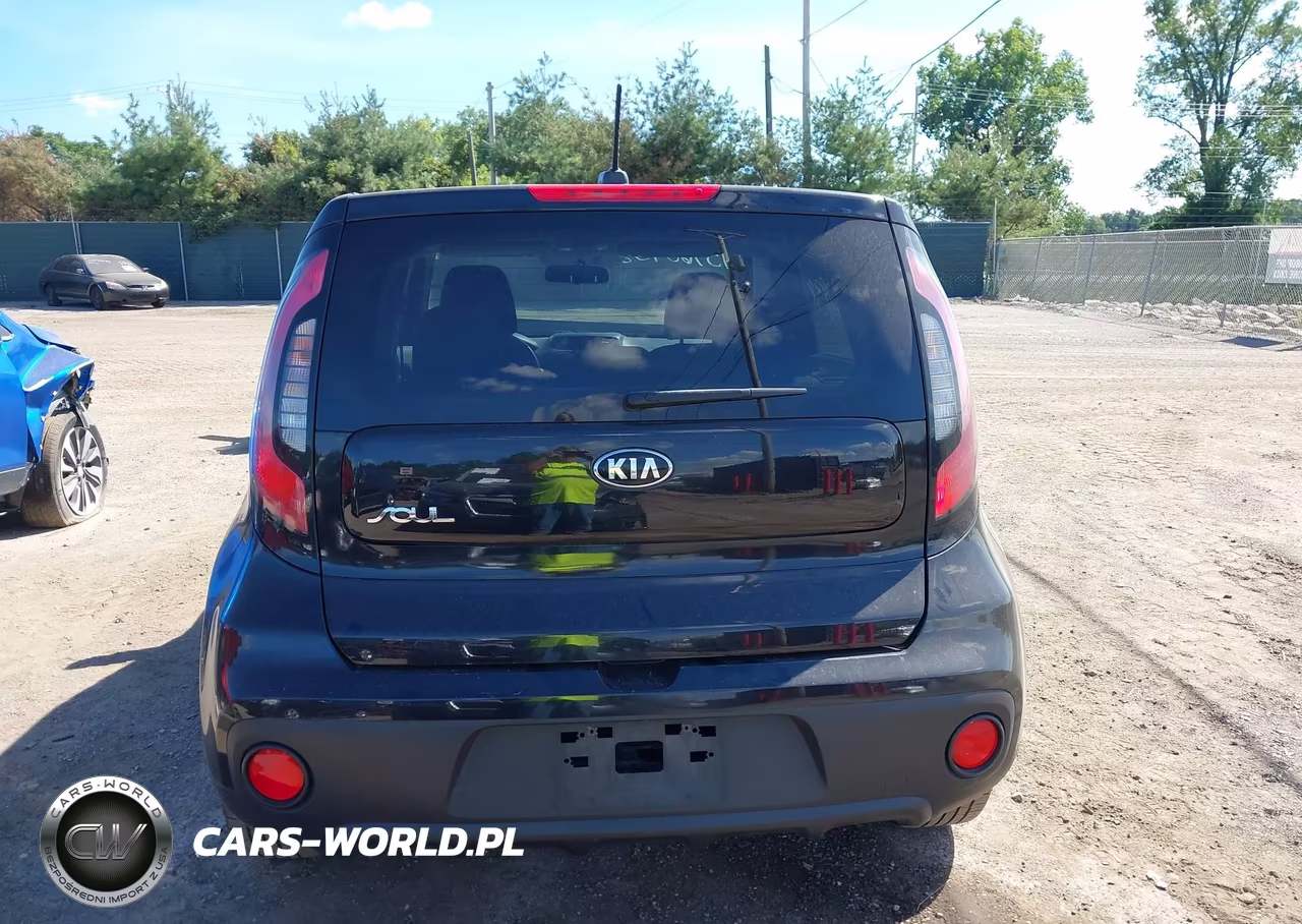 2018 Kia Soul VIN:KNDJN2A23J7903785 - 16