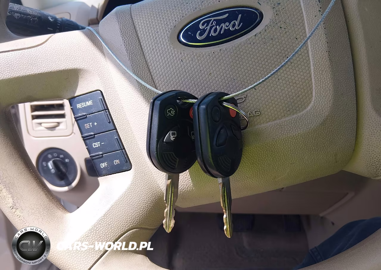 2008 Ford Escape Xlt VIN:1FMCU03148KC82211 - 11