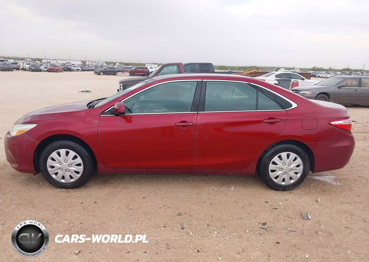 2017 Toyota Camry Le VIN:4T1BF1FK4HU649578 - 14