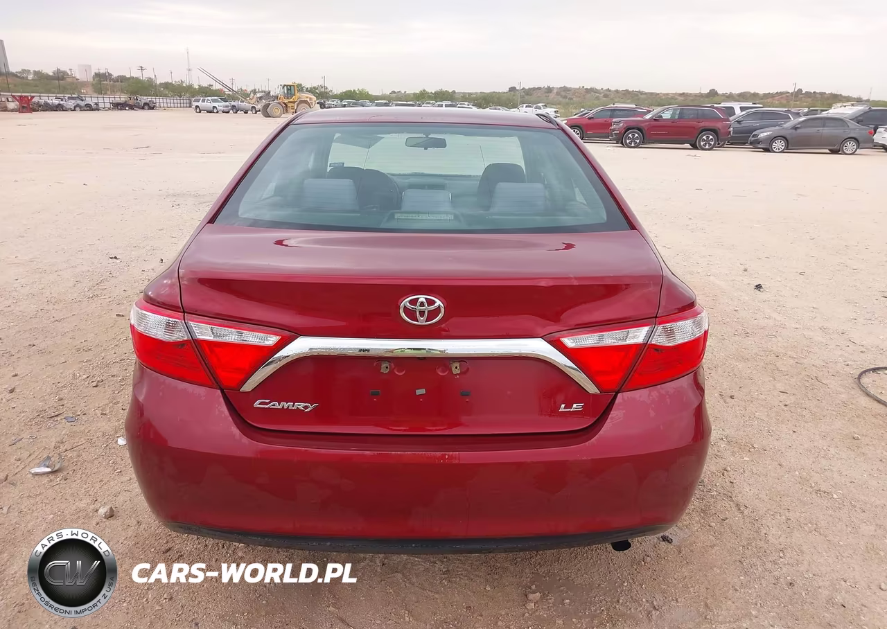 2017 Toyota Camry Le VIN:4T1BF1FK4HU649578 - 16