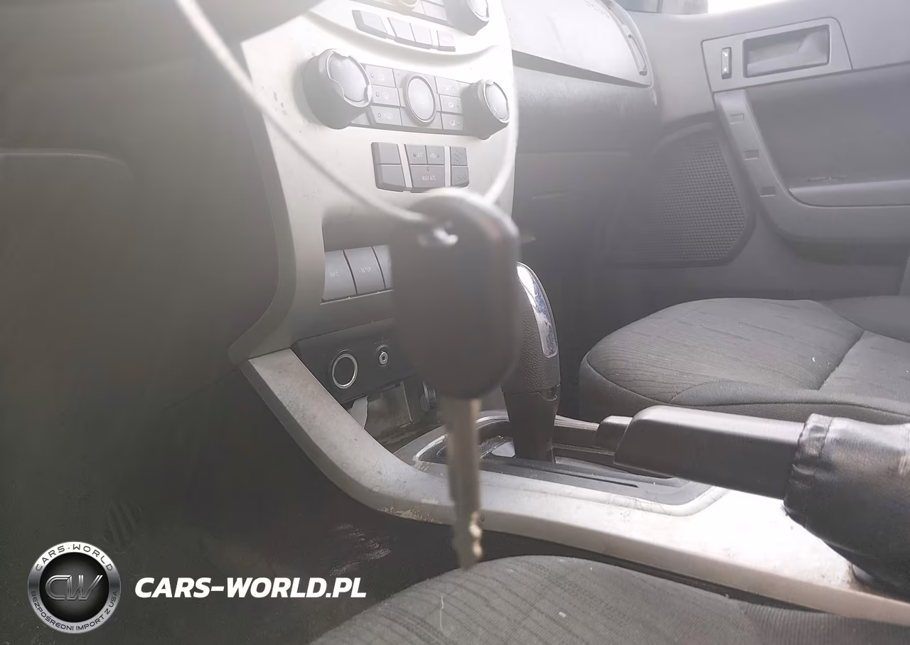 2010 Ford Focus Se VIN:1FAHP3FN1AW217869 - 11
