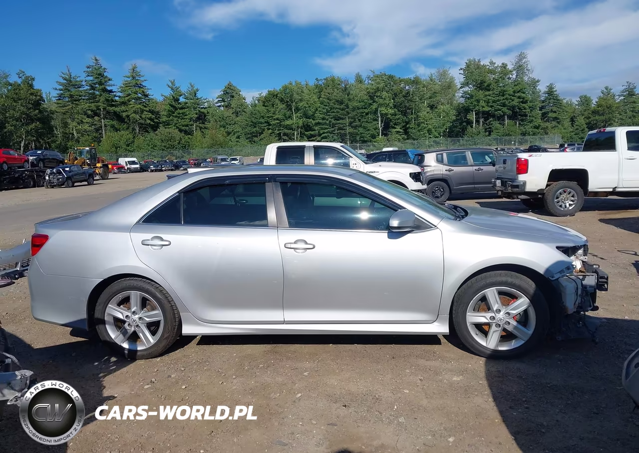 2014 Toyota Camry Se VIN:4T1BF1FKXEU415361 - 14