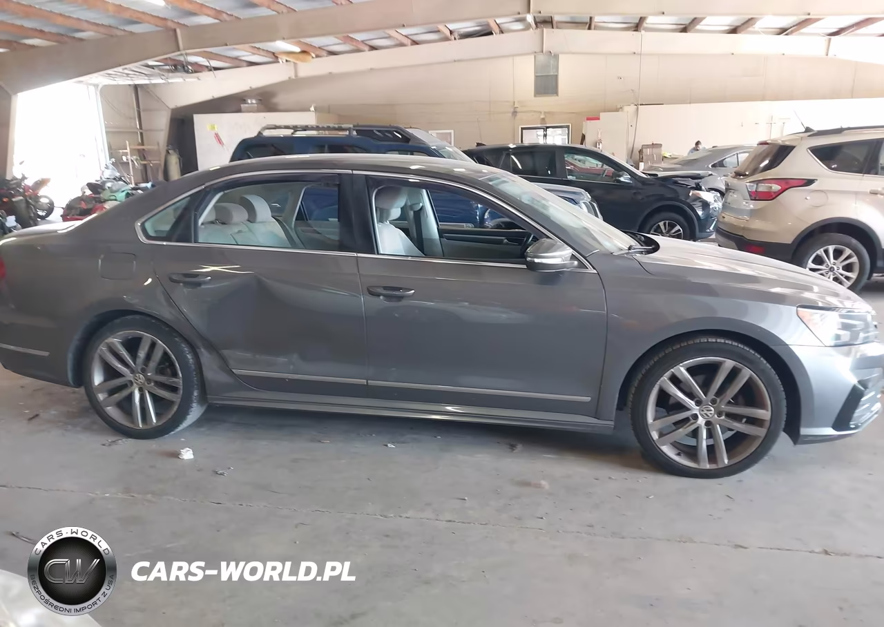2016 Volkswagen Passat 1.8T R-Line VIN:1VWAS7A38GC058556 - 13