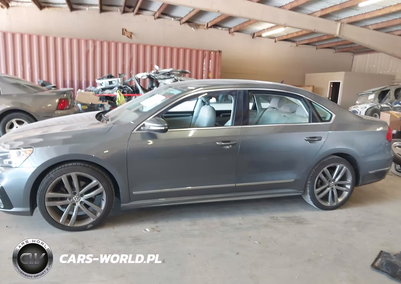 2016 Volkswagen Passat 1.8T R-Line VIN:1VWAS7A38GC058556 - 14