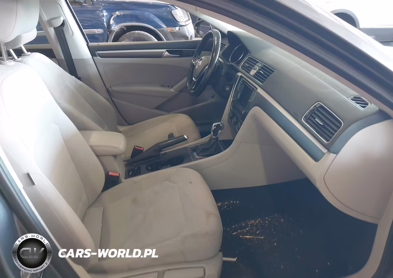 2016 Volkswagen Passat 1.8T R-Line VIN:1VWAS7A38GC058556 - 5