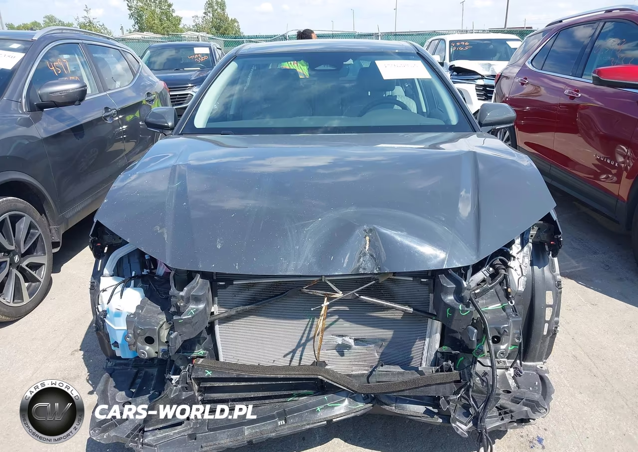 2026 Toyota Camry Le VIN:4T1DAACK6TU306260 - 12