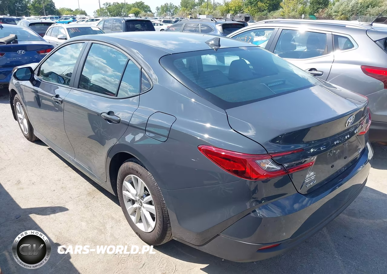 2026 Toyota Camry Le VIN:4T1DAACK6TU306260 - 3