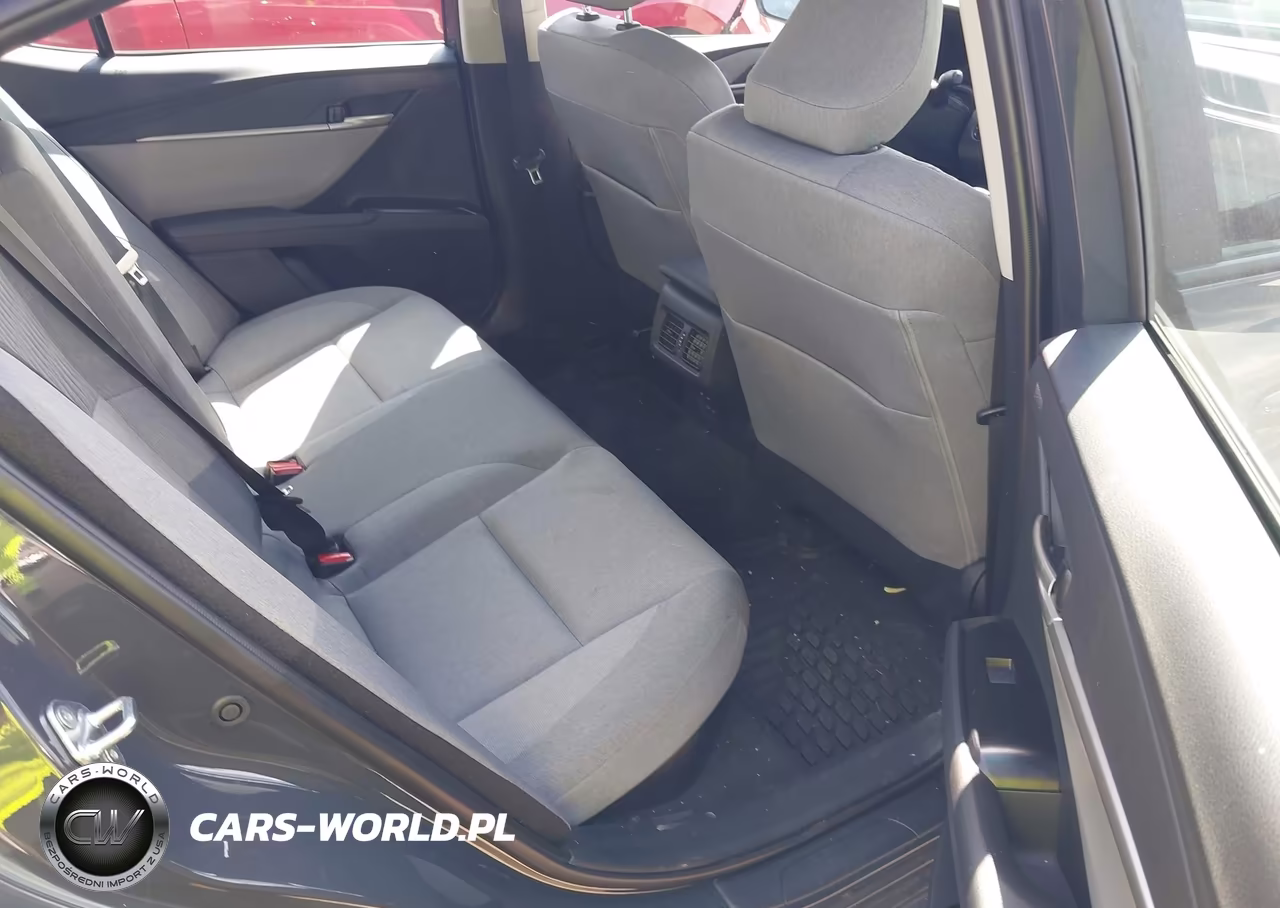 2026 Toyota Camry Le VIN:4T1DAACK6TU306260 - 8