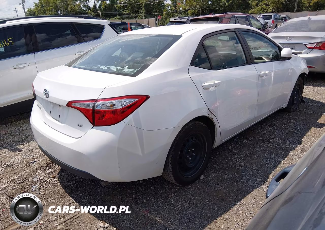 2016 Toyota Corolla Le VIN:2T1BURHE7GC618398 - 4