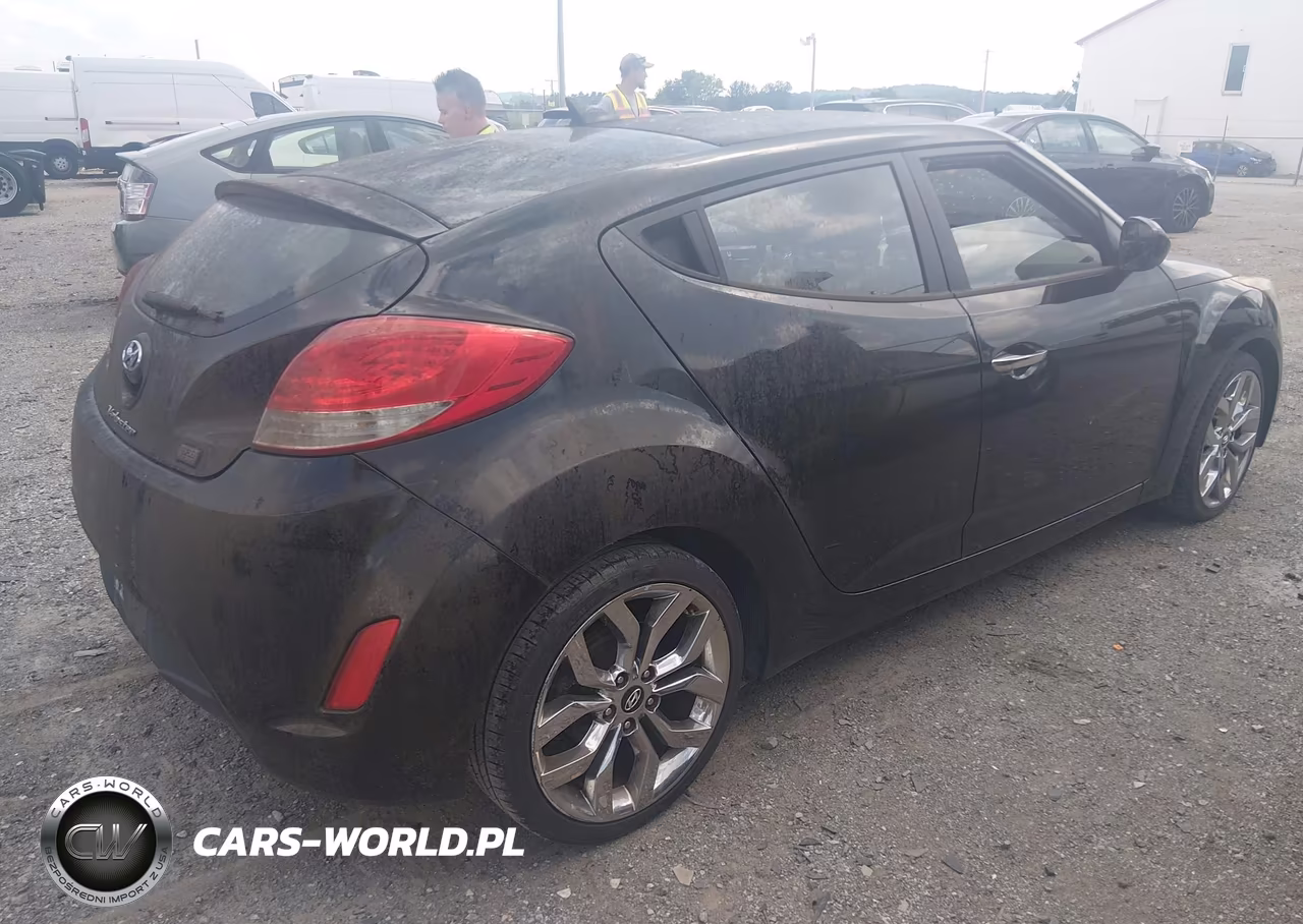 2015 Hyundai Veloster Re:flex VIN:KMHTC6AD4FU221008 - 4