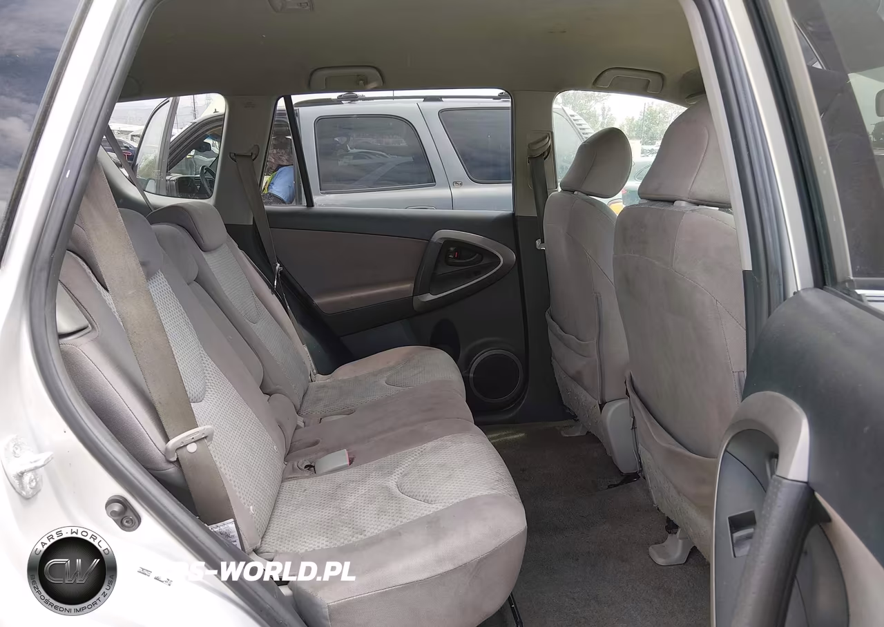2007 Toyota Rav4 VIN:JTMZD33V775057183 - 8