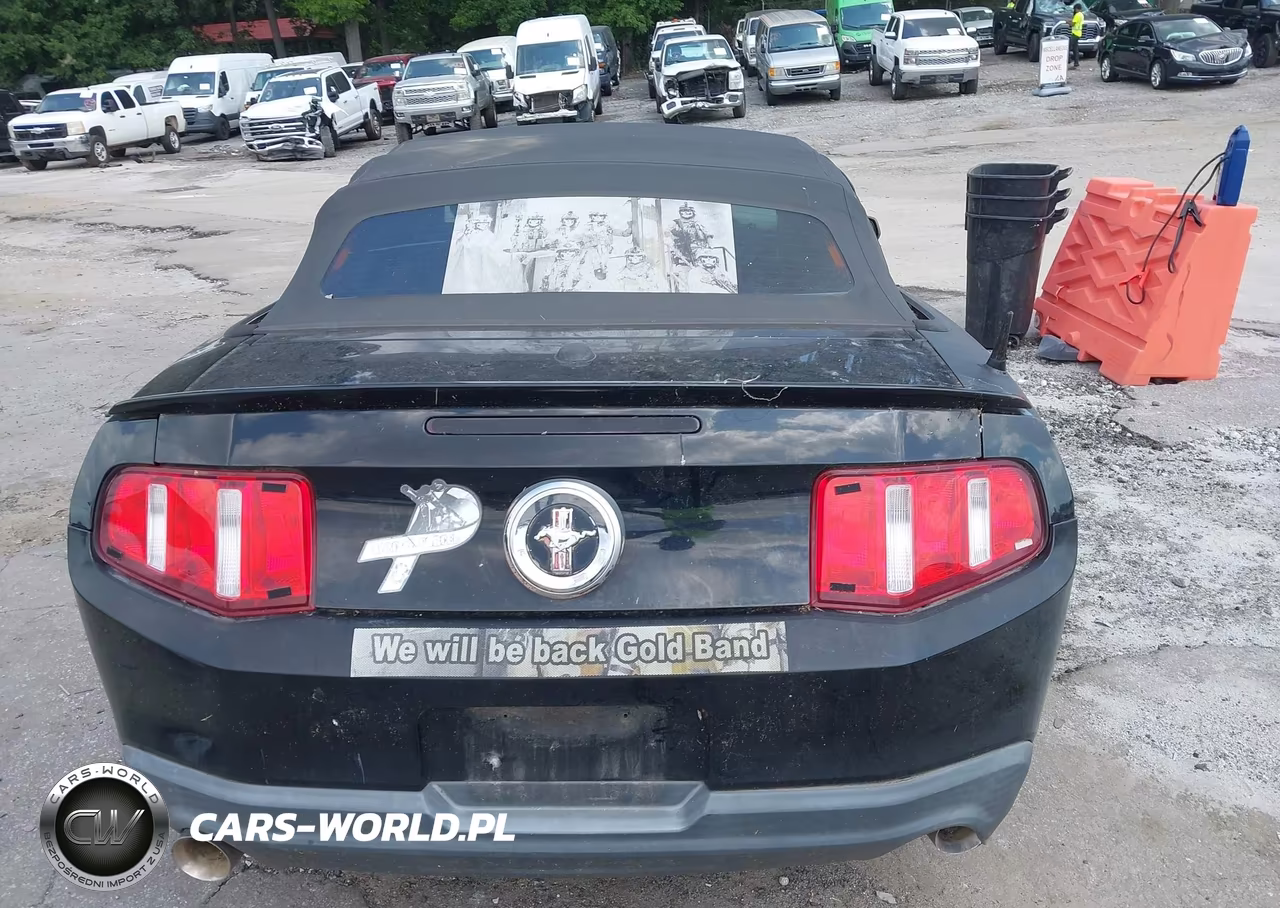 2011 Ford Mustang V6 Premium VIN:1ZVBP8EM6B5141172 - 16