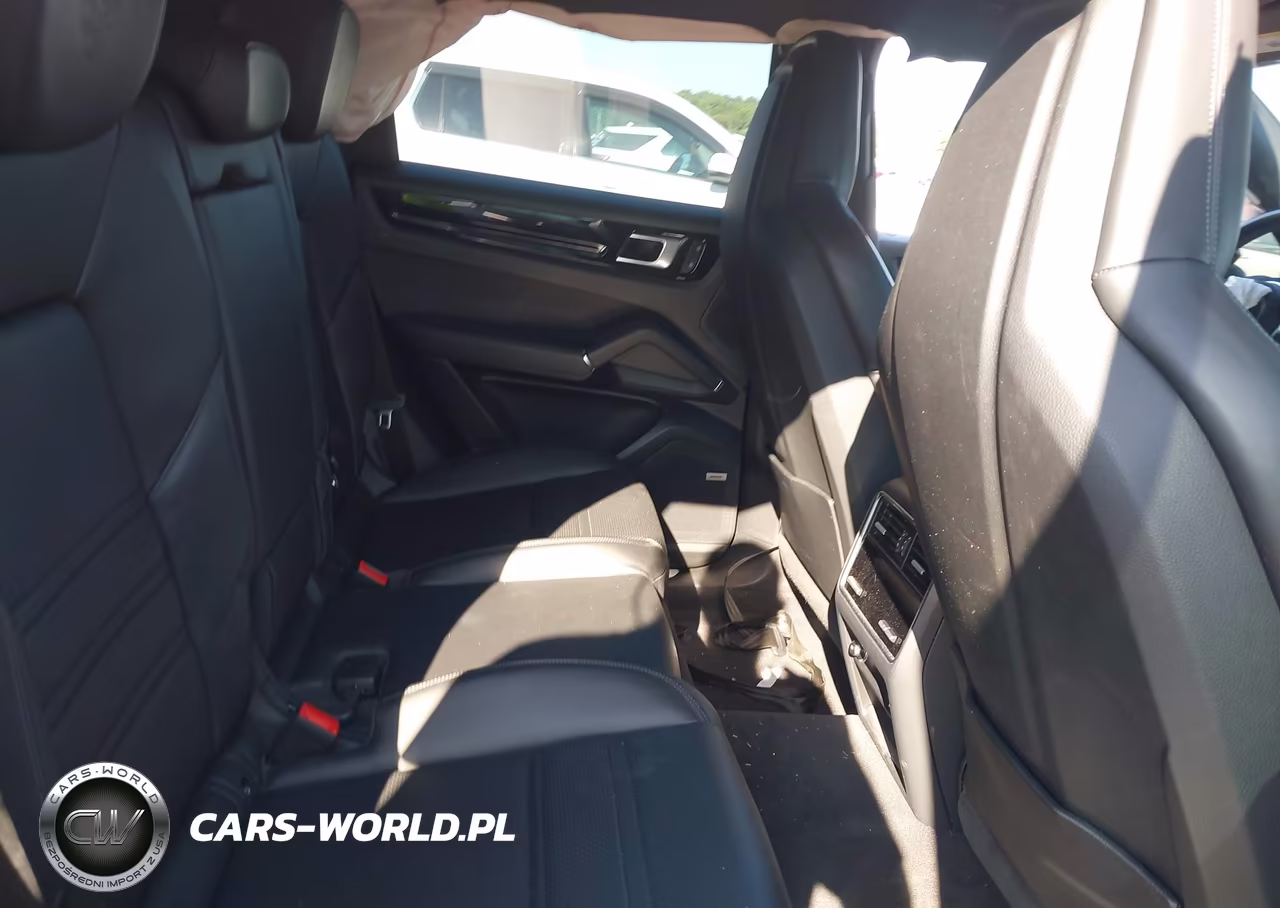 2022 Porsche Cayenne E-Hybrid Platinum Edition VIN:WP1AE2AY4NDA26038 - 8