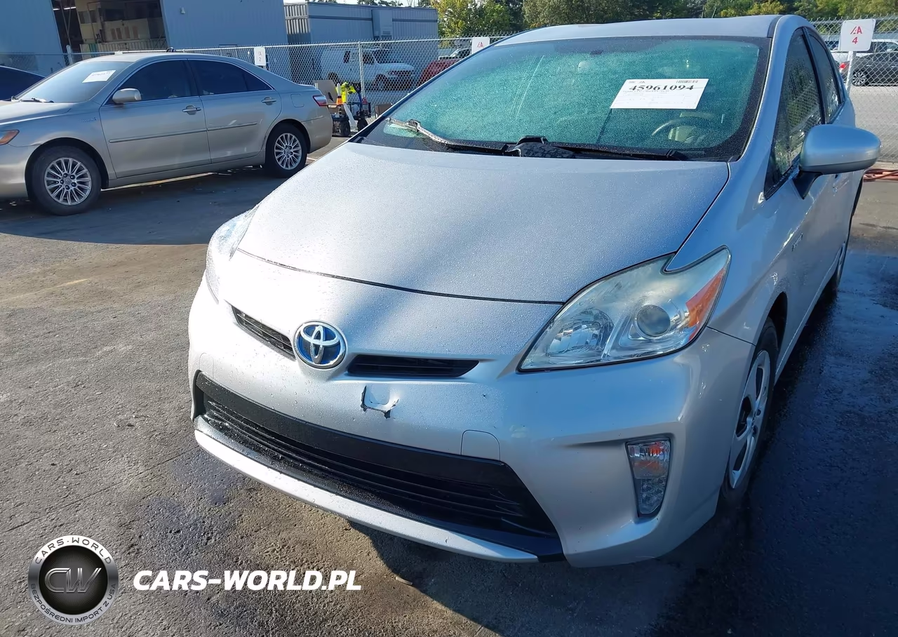 2013 Toyota Prius Three VIN:JTDKN3DUXD5551036 - 6