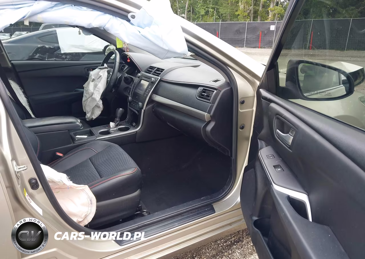 2015 Toyota Camry Se VIN:4T1BF1FK9FU924908 - 5