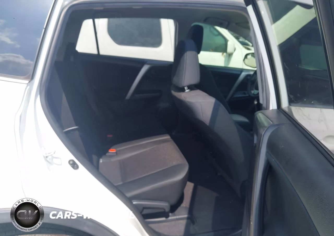 2017 Toyota Rav4 Le VIN:JTMZFREV5HJ139268 - 8