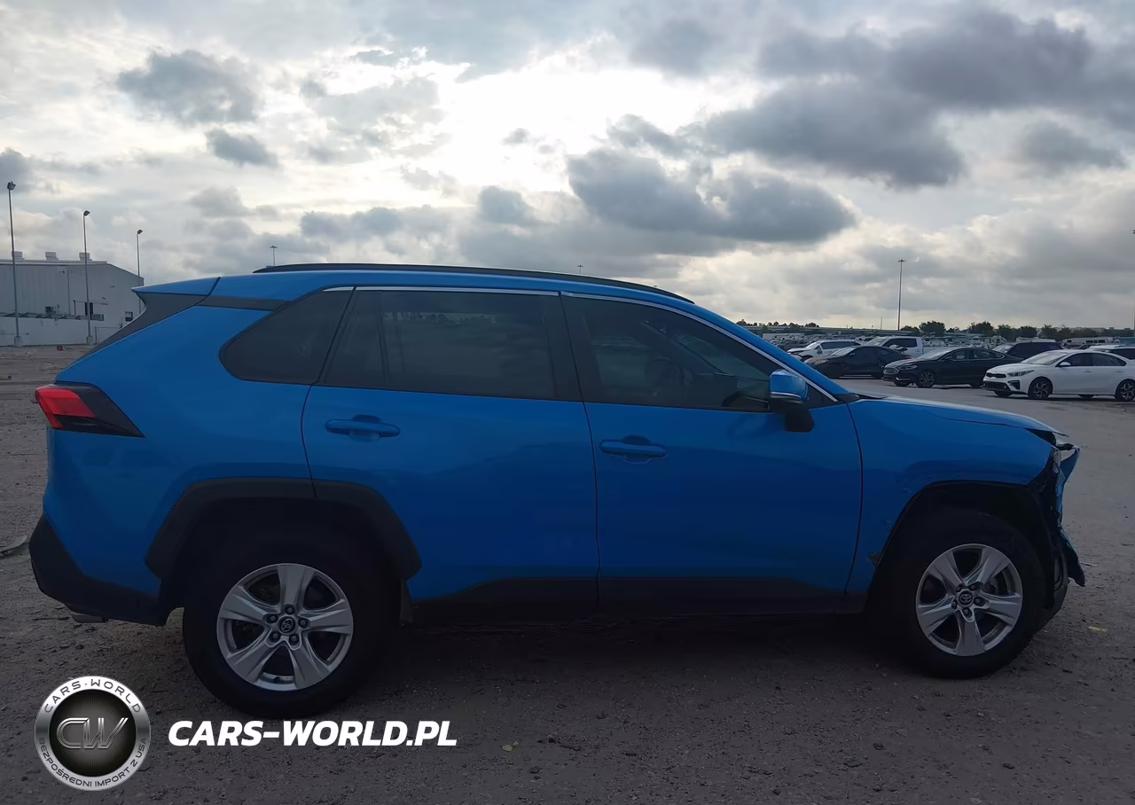 2021 Toyota Rav4 Xle VIN:2T3W1RFV0MW120638 - 13