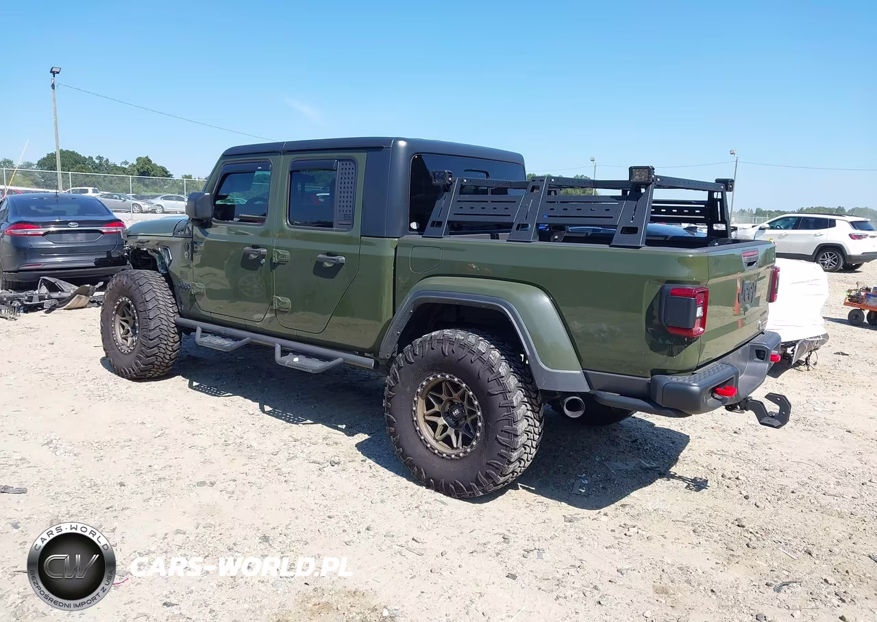 2021 Jeep Gladiator Freedom 4X4 VIN:1C6JJTAG2ML568843 - 3