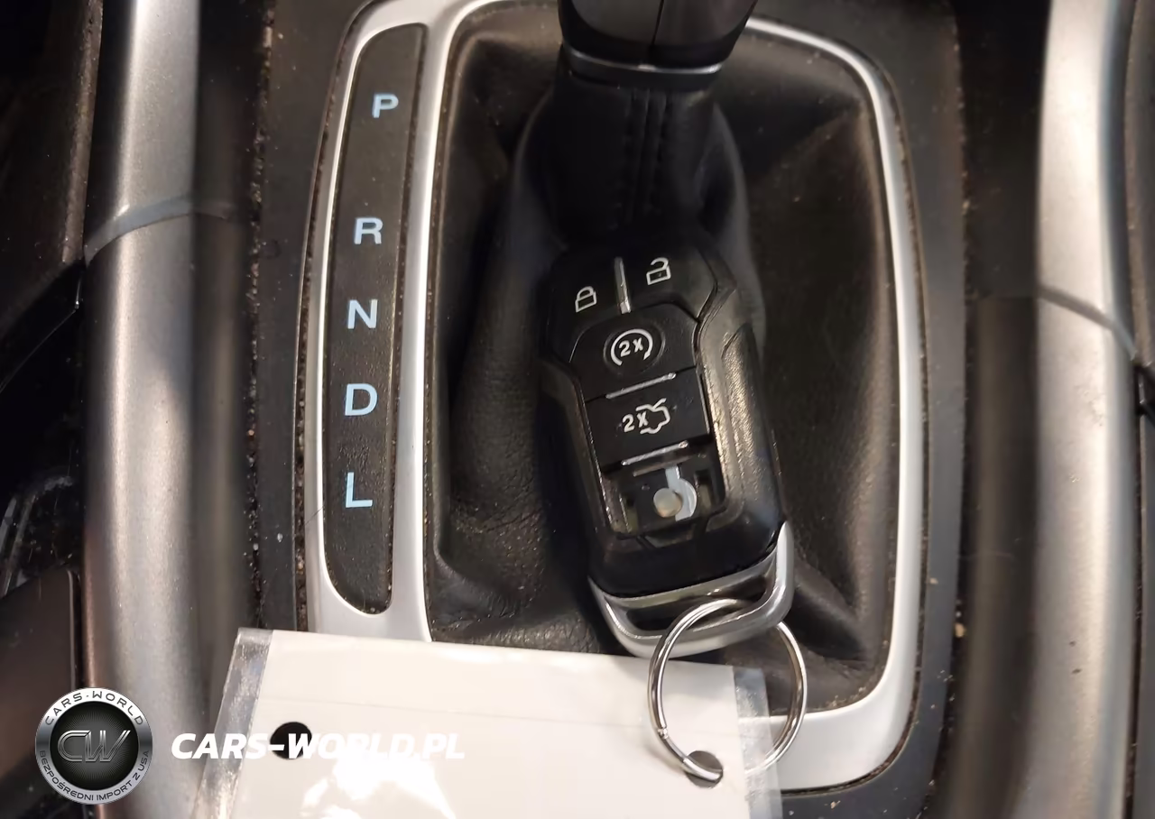 2015 Ford Fusion Hybrid Titanium VIN:3FA6P0RU2FR126628 - 11