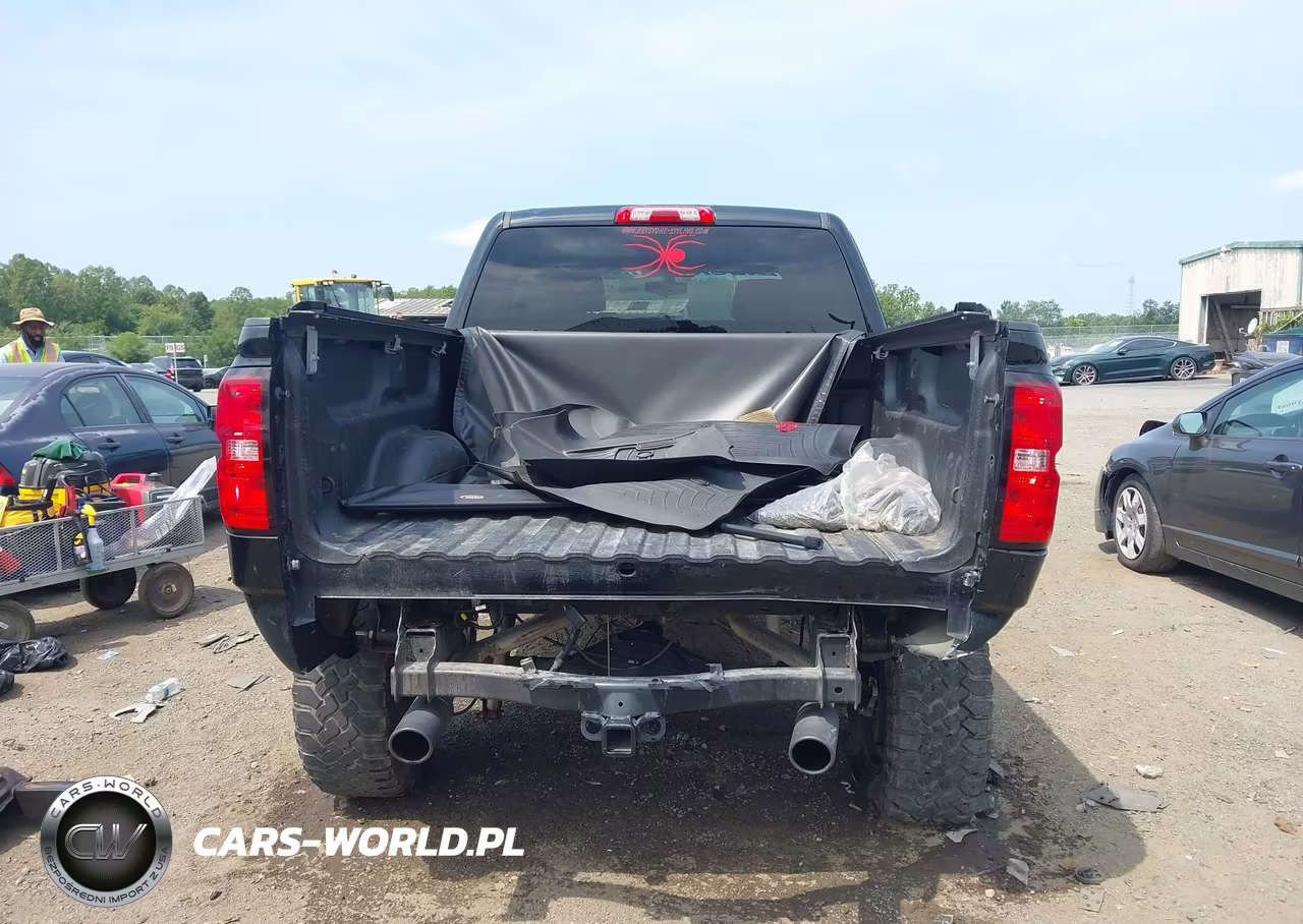 2018 Chevrolet Silverado 1500 2Lt VIN:3GCUKRECXJG300192 - 17