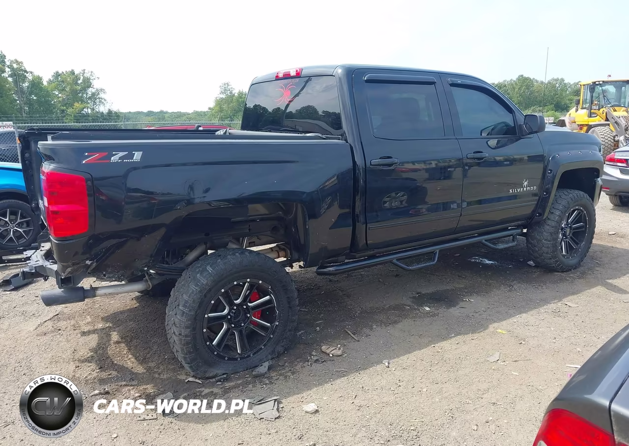 2018 Chevrolet Silverado 1500 2Lt VIN:3GCUKRECXJG300192 - 4