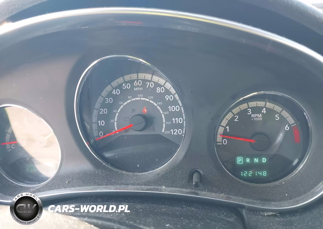2012 Chrysler 200 Limited VIN:1C3CCBCG5CN266652 - 5