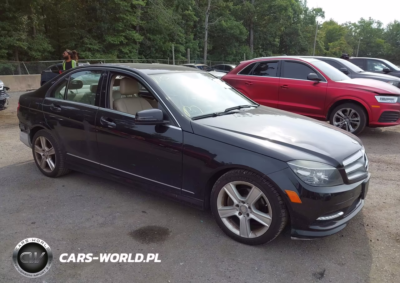 2011 Mercedes-Benz C 300 Luxury 4Matic-Sport 4Matic