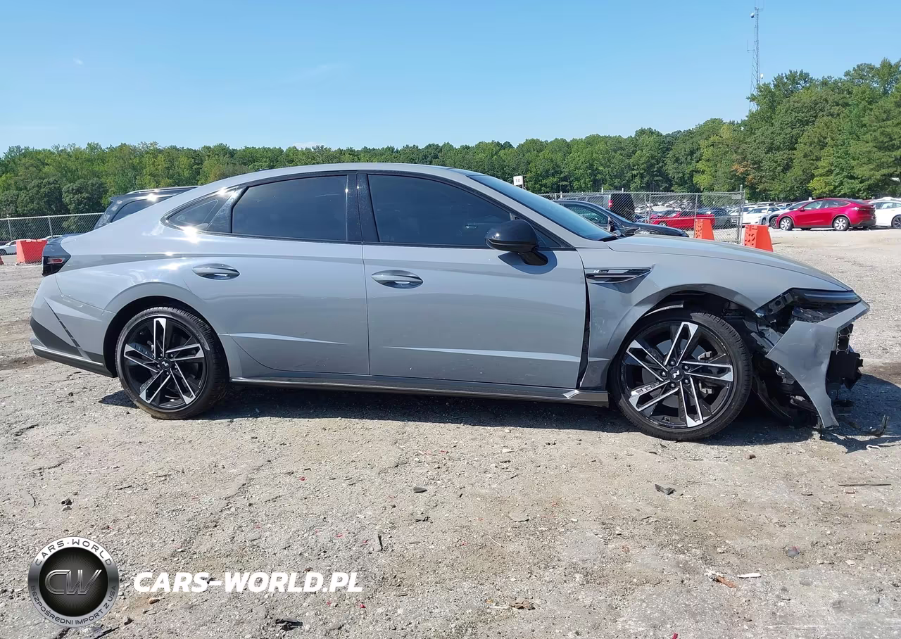 2024 Hyundai Sonata N Line VIN:KMHL54JCXRA410371 - 13