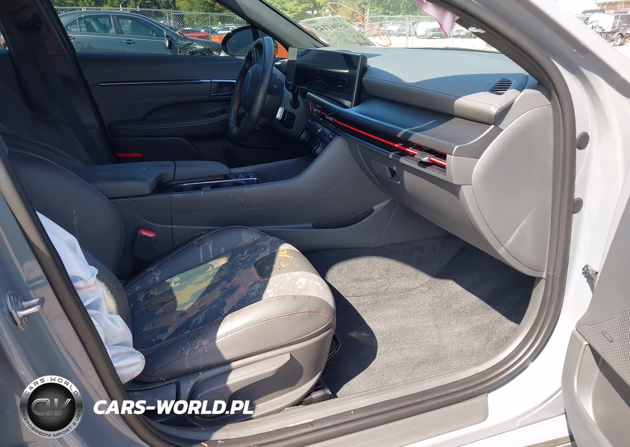 2024 Hyundai Sonata N Line VIN:KMHL54JCXRA410371 - 5