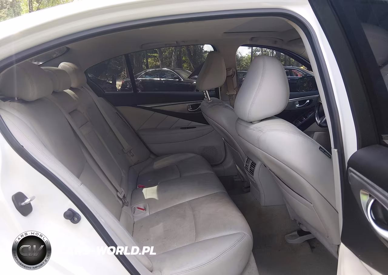 2015 Infiniti Q50 Hybrid Premium VIN:JN1AV7AR3FM850138 - 8