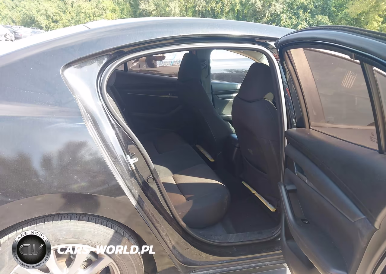 2020 Mazda Mazda3 VIN:3MZBPABL9LM127944 - 8