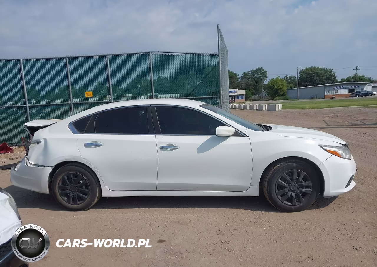 2016 Nissan Altima 2.5 VIN:1N4AL3AP1GN361944 - 14