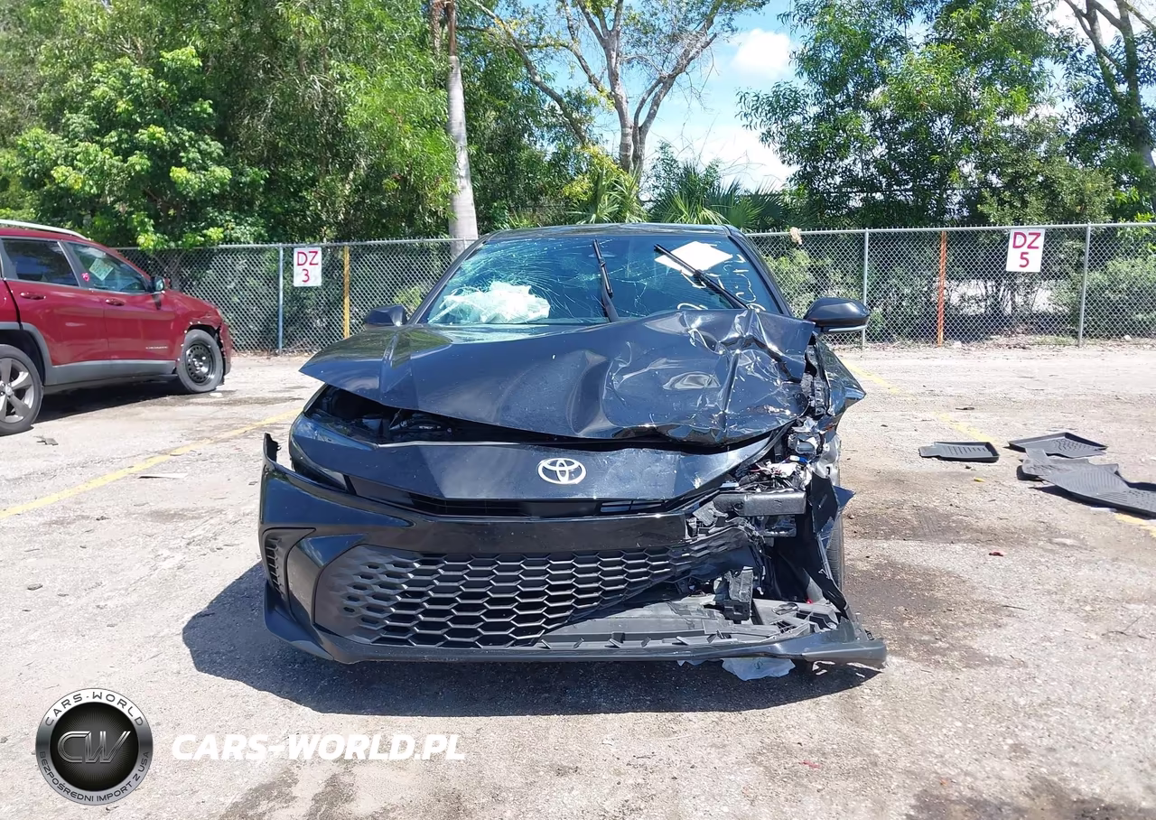 2025 Toyota Camry Se VIN:4T1DAACK0SU095054 - 12