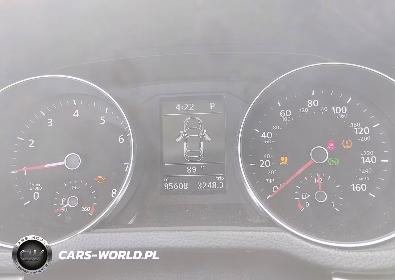 2018 Volkswagen Passat 2.0T R-Line-2.0T S VIN:1VWAA7A31JC022041 - 7