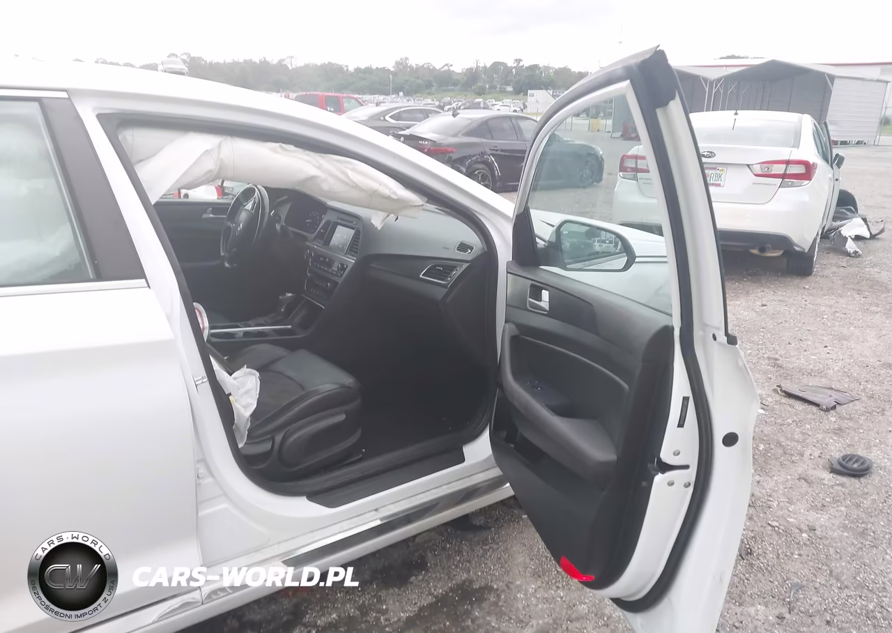 2017 Hyundai Sonata Sport VIN:5NPE34AF9HH506576 - 5